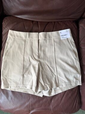 Puma Women's Cream Tailored Bermuda Shorts